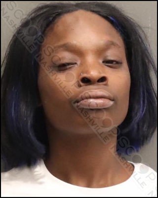 Keosha Glenn pulls gun after scuffle with Wendy’s employee; says she’ll wait outside to “air it out”
